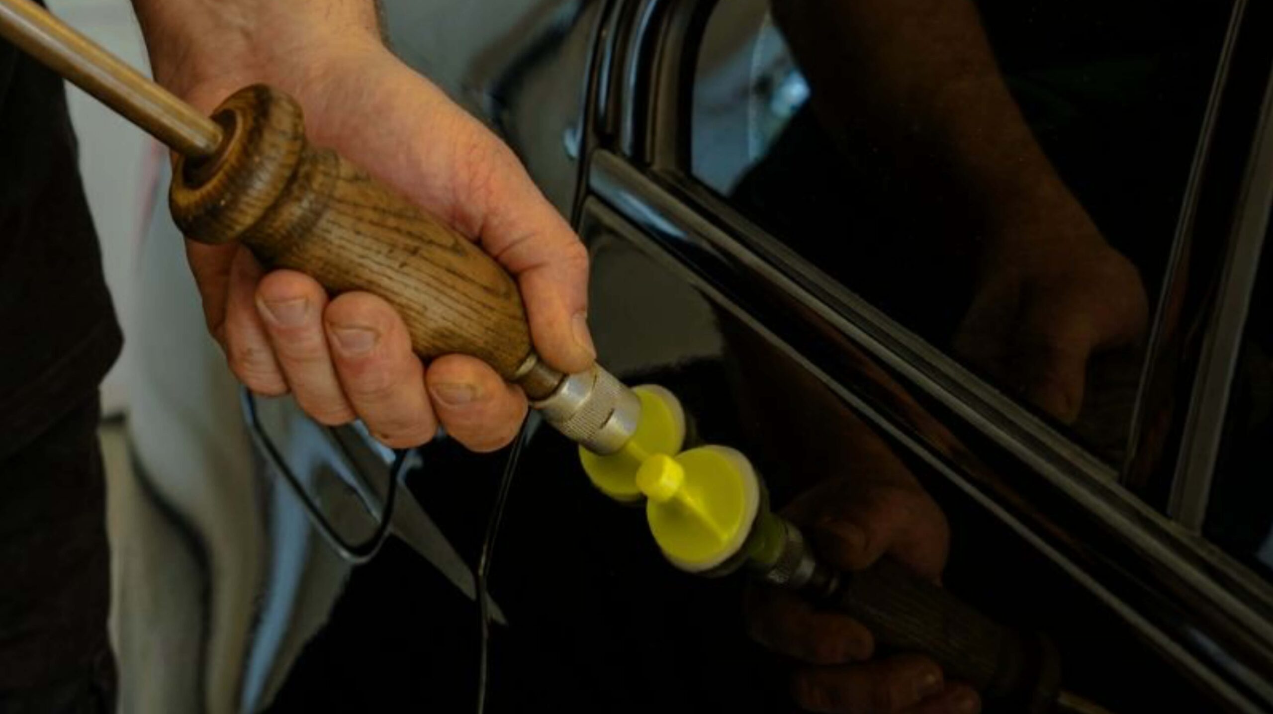 Paintless Dent Repair dent pulling Paintless Dent Repair dent pulling